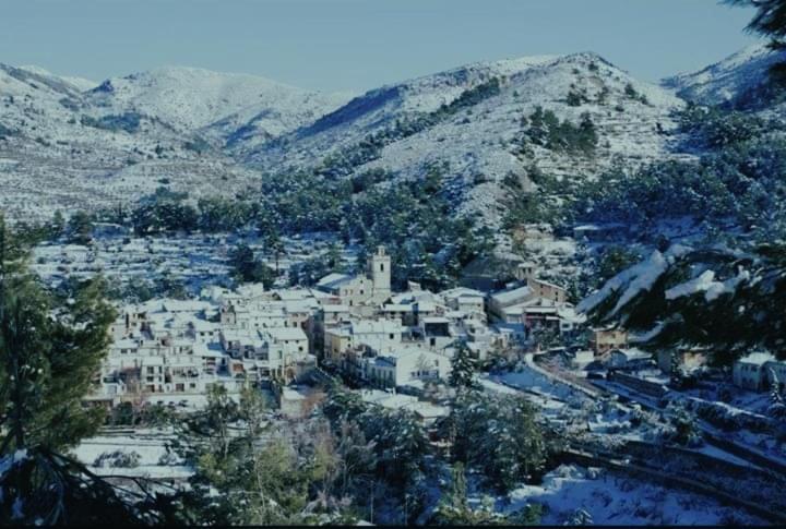 Alojamiento Rural El Metge Penaguila المظهر الخارجي الصورة